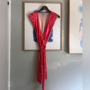 Diane Von Furstenburg red coral silk wrap dress size 0